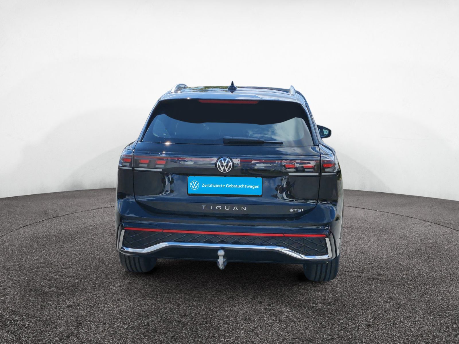 Volkswagen Tiguan 1.5 TSI DSG R-Line Matrix 360° AHK Navi foto 5