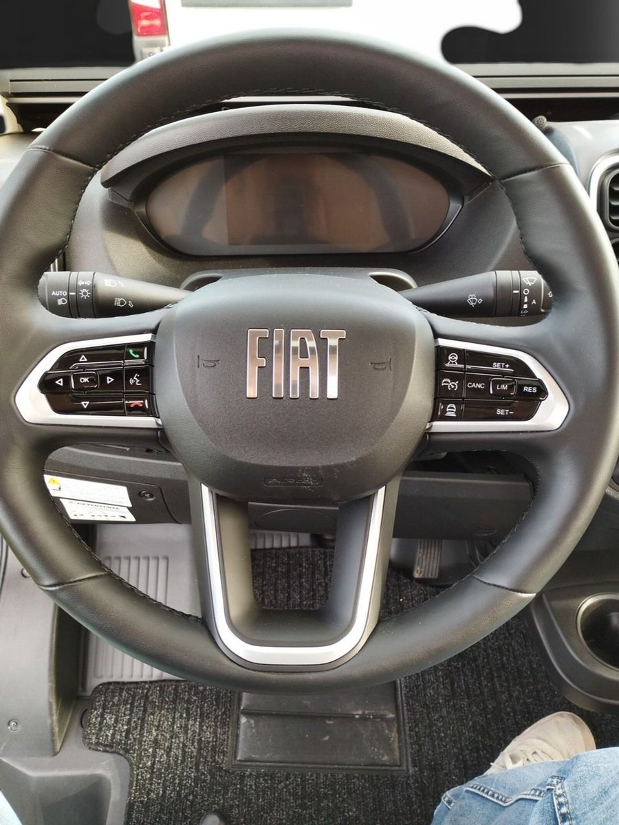 Fahrzeugabbildung Eura Mobil Van V 635 EB Automatik, 180 PS, Fahrassistenz