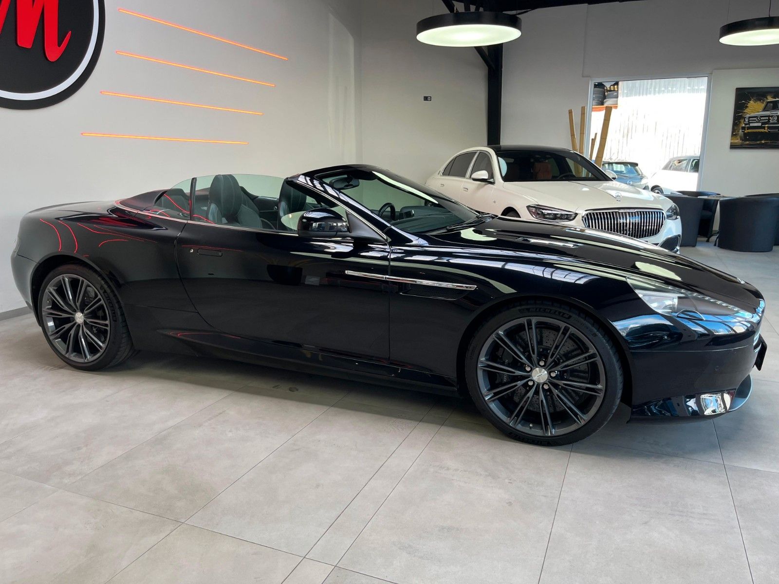 Fahrzeugabbildung Aston Martin DB9 / Virage Volante V12*Carbon-Ceramic-Brakes*
