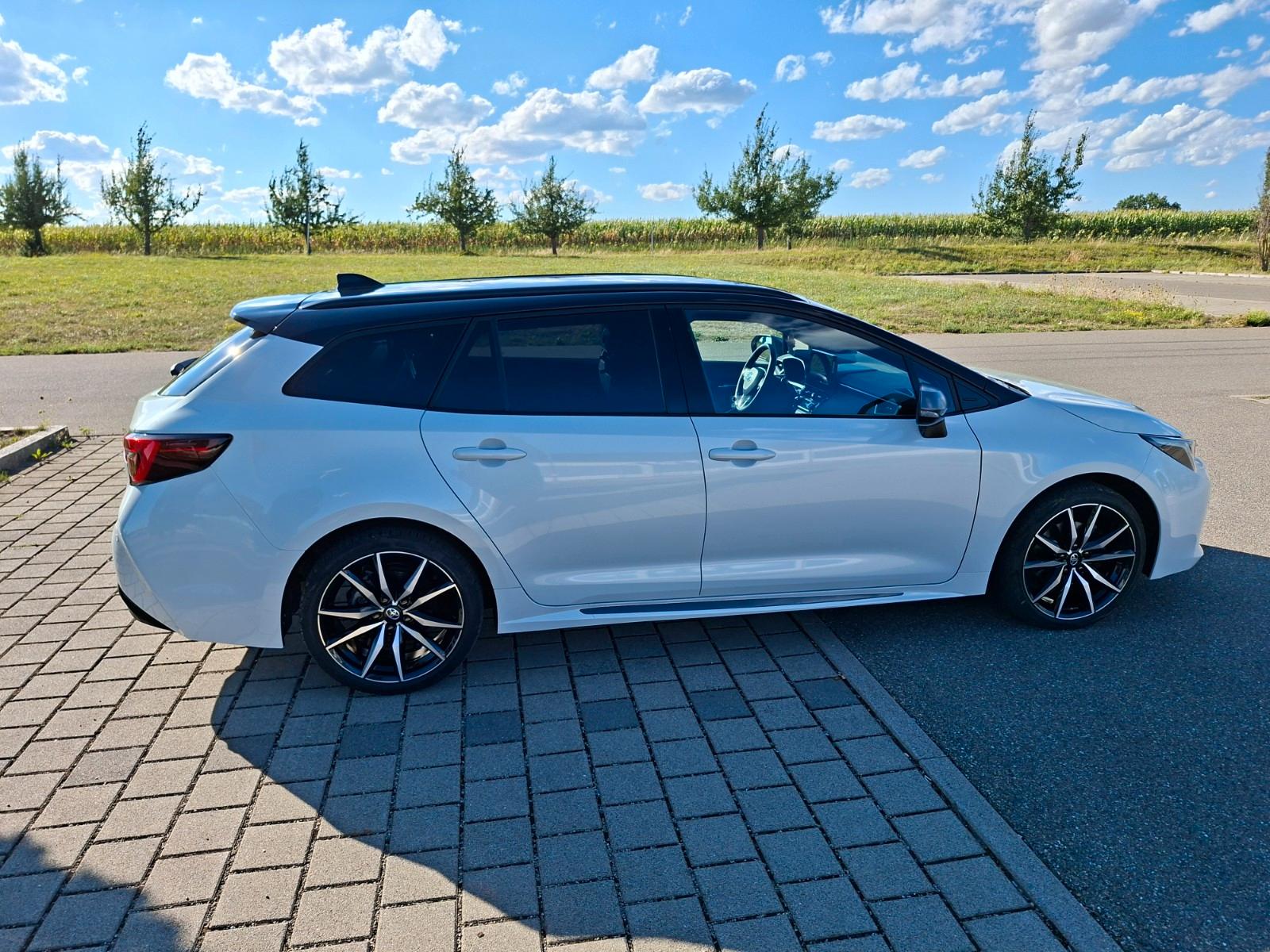 Toyota Corolla 2,0 Hybrid GR Sport Touring Sports GR