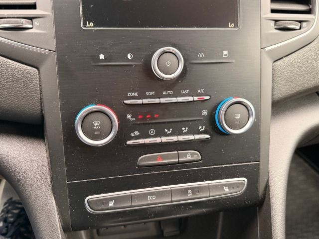 Fahrzeugabbildung Renault Megane IV 1.3 TCe 140 Limited Automatic+Safety