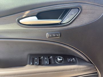 Alfa Romeo Stelvio TI 2.0 Turbo *LENKRADHEIZUNG*KEYLESS*