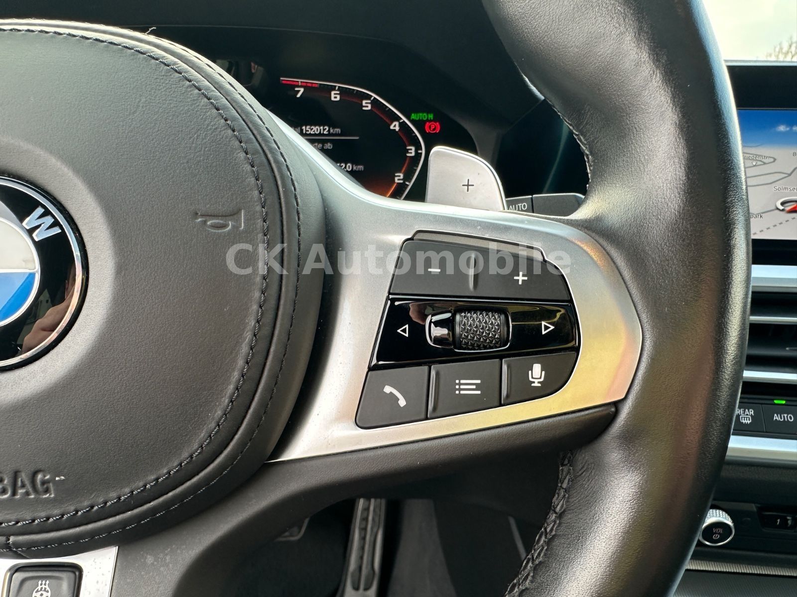 Fahrzeugabbildung BMW M340i Touring xDrive/Navi/HeadUP/Pano/360°