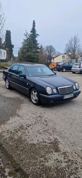 Mercedes-Benz Mercedes Benz E240 Avangarde Tüv 11/27 Top... - Mercedes-Benz E 240 in München