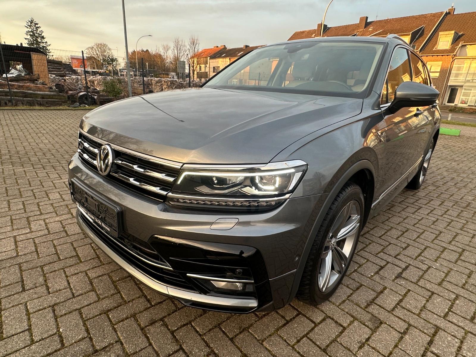 Volkswagen Tiguan Allspace Highline * 7 Sitzer* Panorma*Led