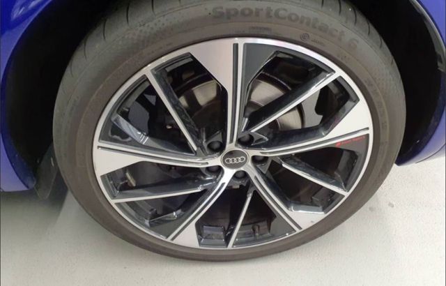 SQ5 3.0 TDI QUATT MATRIX+AHK+PANO+HUD+MMI NAVI++