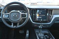 Fahrzeugabbildung Volvo XC60 R-Design D5 AWD *Luft*Pano*AHK*