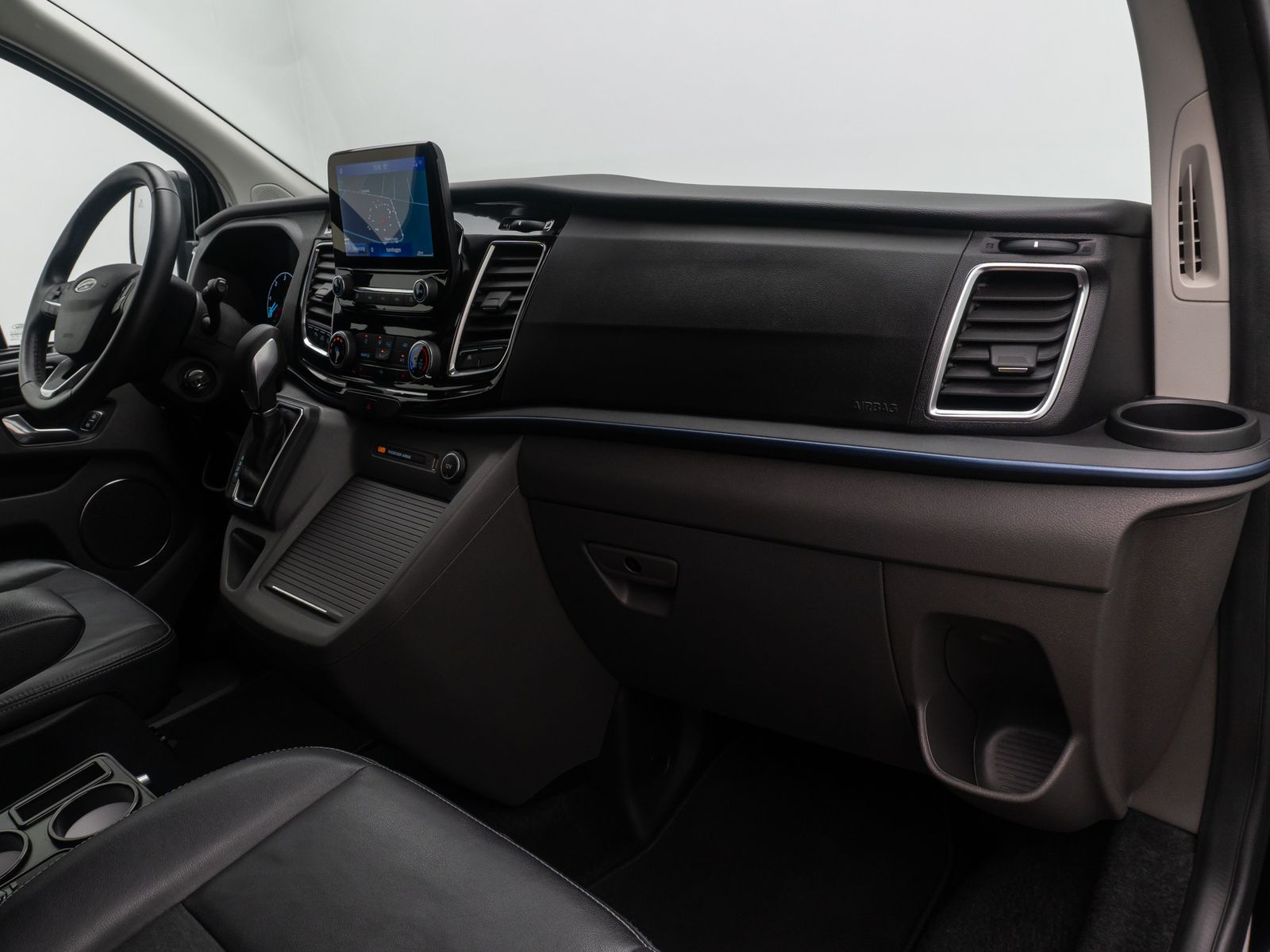 Fahrzeugabbildung Ford Custom Tourneo Active ACC Bi-Xenon DriveAss DAB