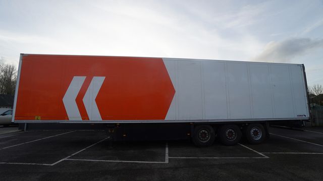 Schmitz Cargobull 3 AXLE FRIGO TRAILER THERMO KING SLX-E 250