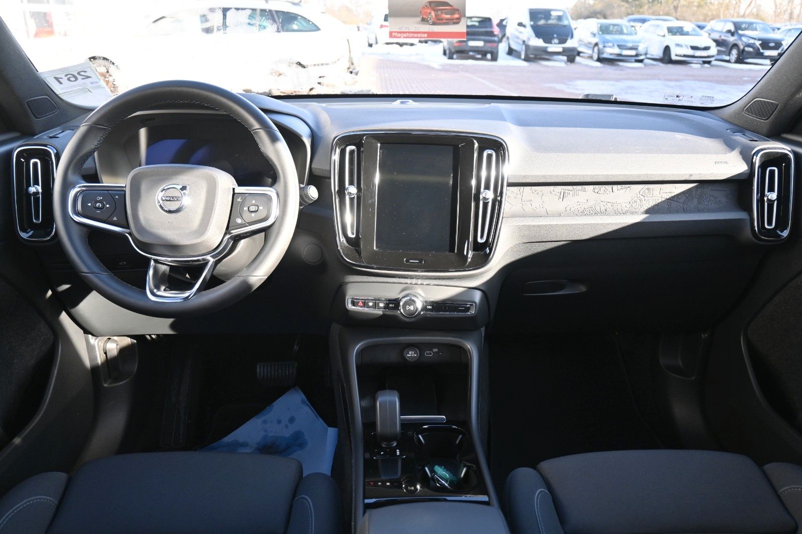 Fahrzeugabbildung Volvo XC40 BEV Core 2WD Single Motor