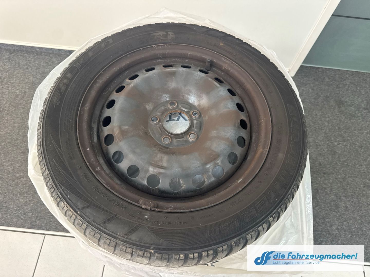 Fahrzeugabbildung Ford Focus Turnier Business 1.5 TDCi Navi Apple CarPl