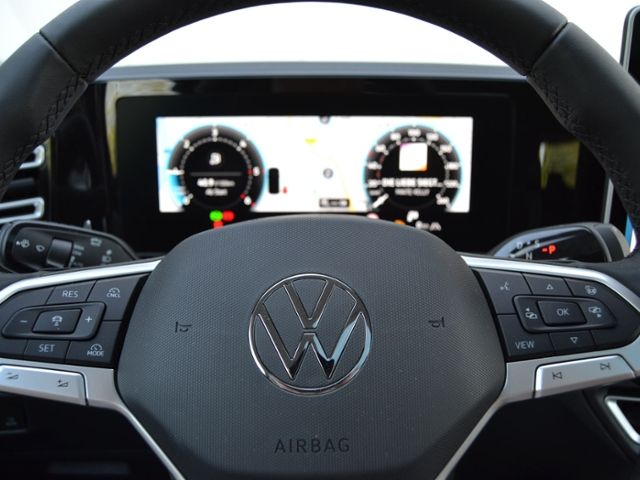 Tiguan 2.0 TDI DSG Elegance AHK/IQ.DRIVE-PAKET/M