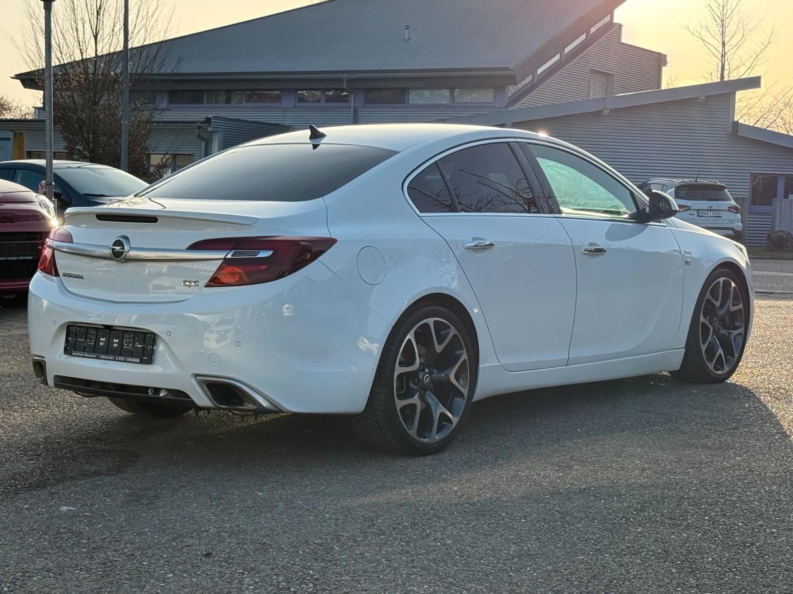 Opel Insignia OPC 2.8 V6 Turbo | 325 ch | BVM | Sièges Recaro cuir | GPS | Caméra de recul | Xénon | Volant chauffant