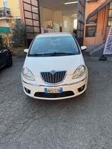 Lancia MUSA 1.4 Oro Ecochic GPL - weiße Lancia MUSA