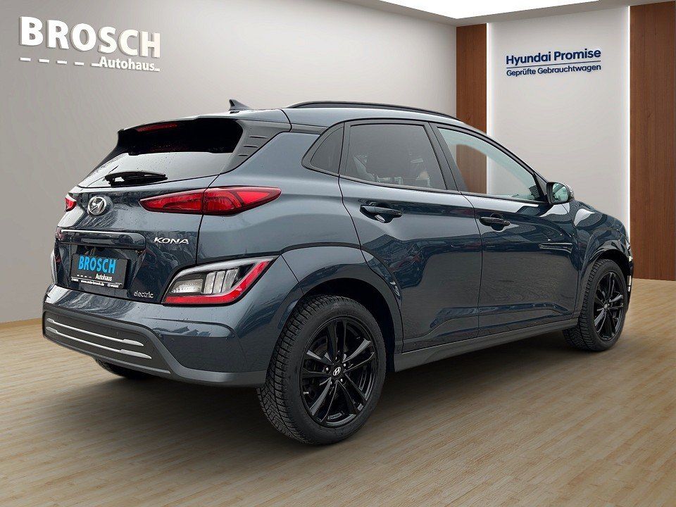 Fahrzeugabbildung Hyundai KONA EV 64kWh TREND NAV-P GARANTIE 1.HD CARPLAY+