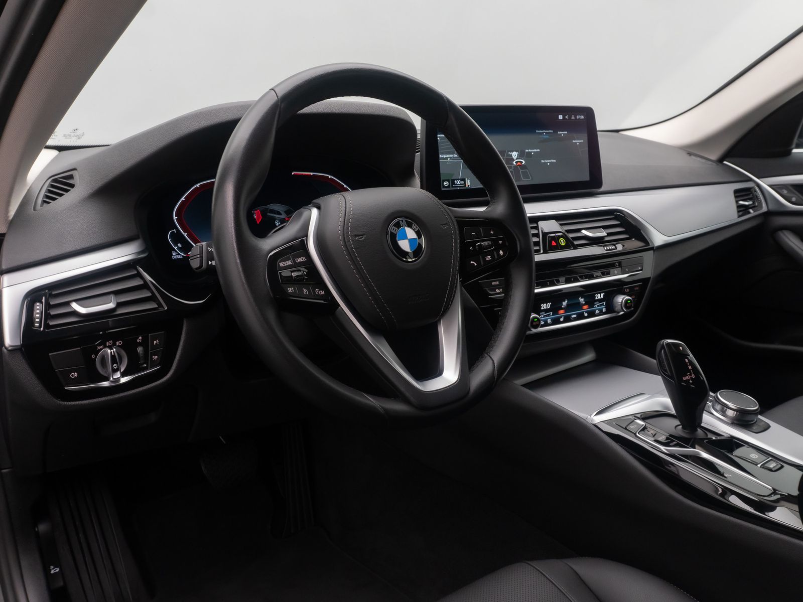 Fahrzeugabbildung BMW 520d Alarm DAB Kamera 4xKlima Parkas Leder Sport