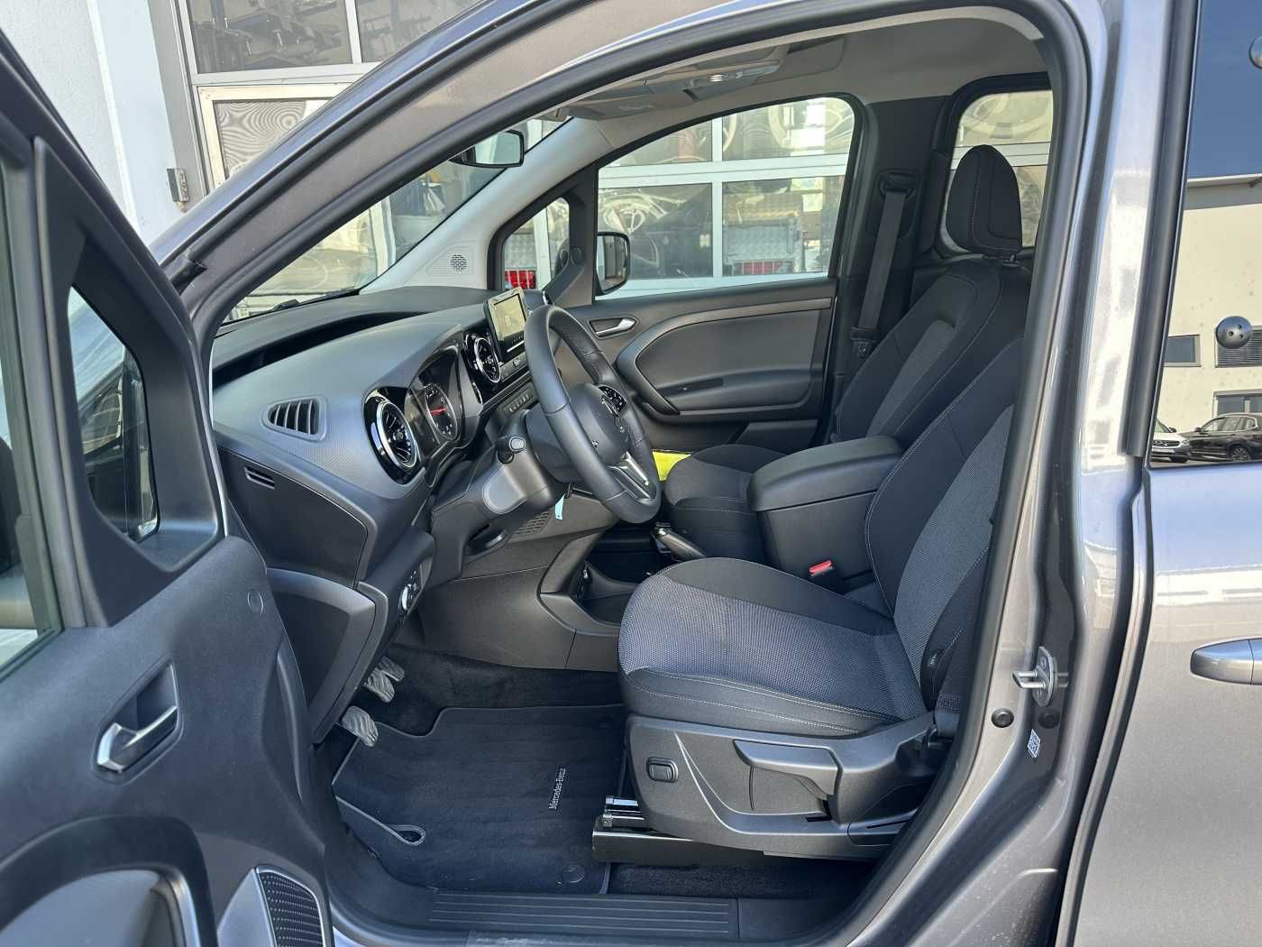 Fahrzeugabbildung Mercedes-Benz Citan 112 CDI Tourer Kamera MBUX LED Tempomat