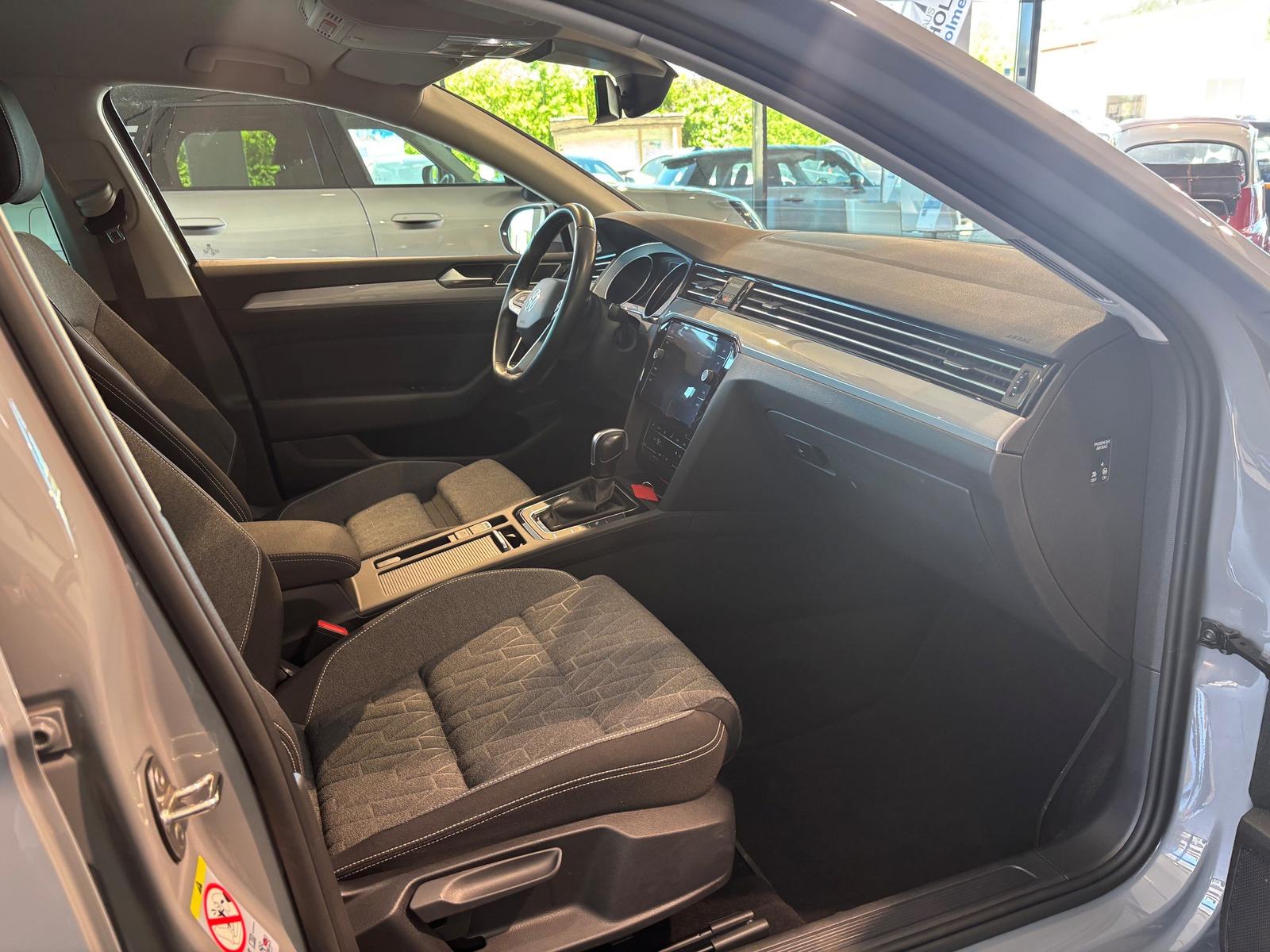 Volkswagen Passat Business DAB RFK Parkassistent, миниатюра 18