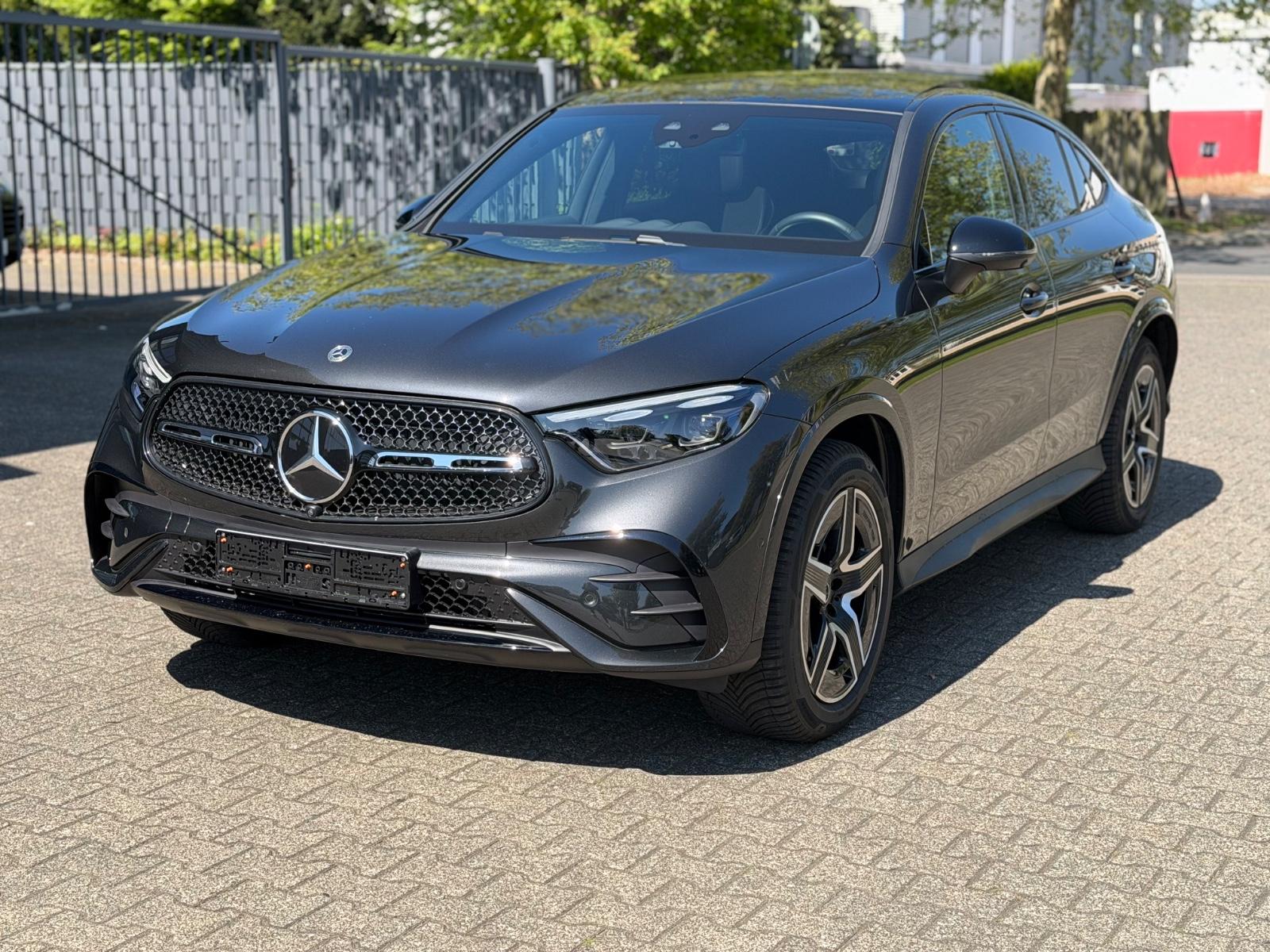 Mercedes-Benz GLC 220d 4Matic Coupe AMG PANO DIGITAL LIGHT 360