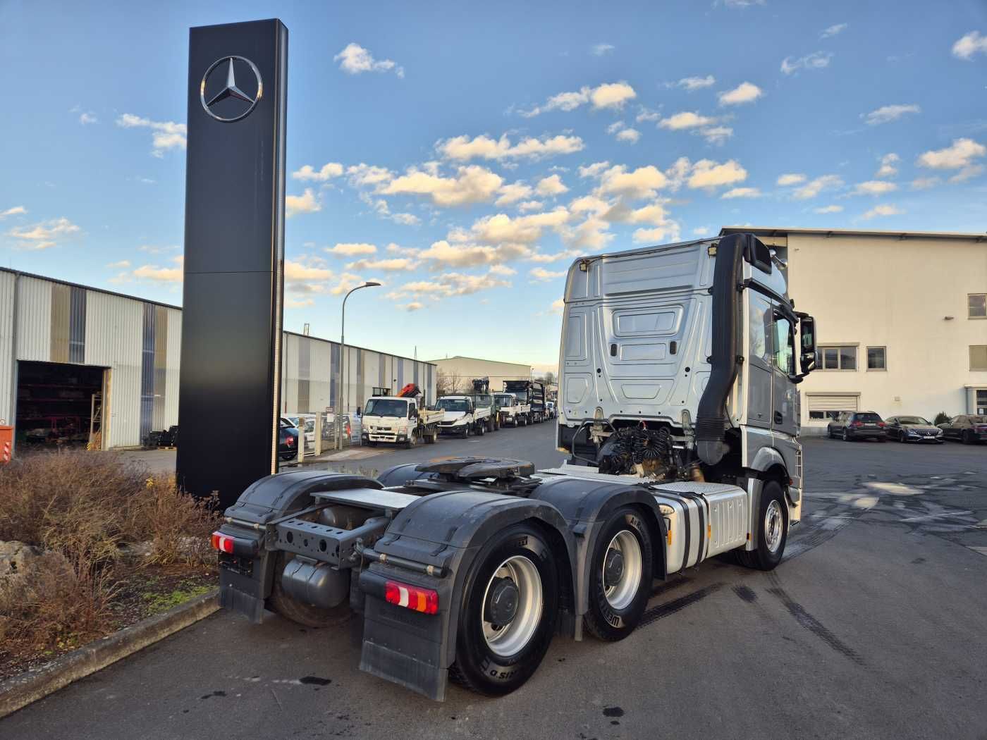 Fahrzeugabbildung Mercedes-Benz Actros 2658 LS 6x4 Turbo Retarder 120t BigSpace