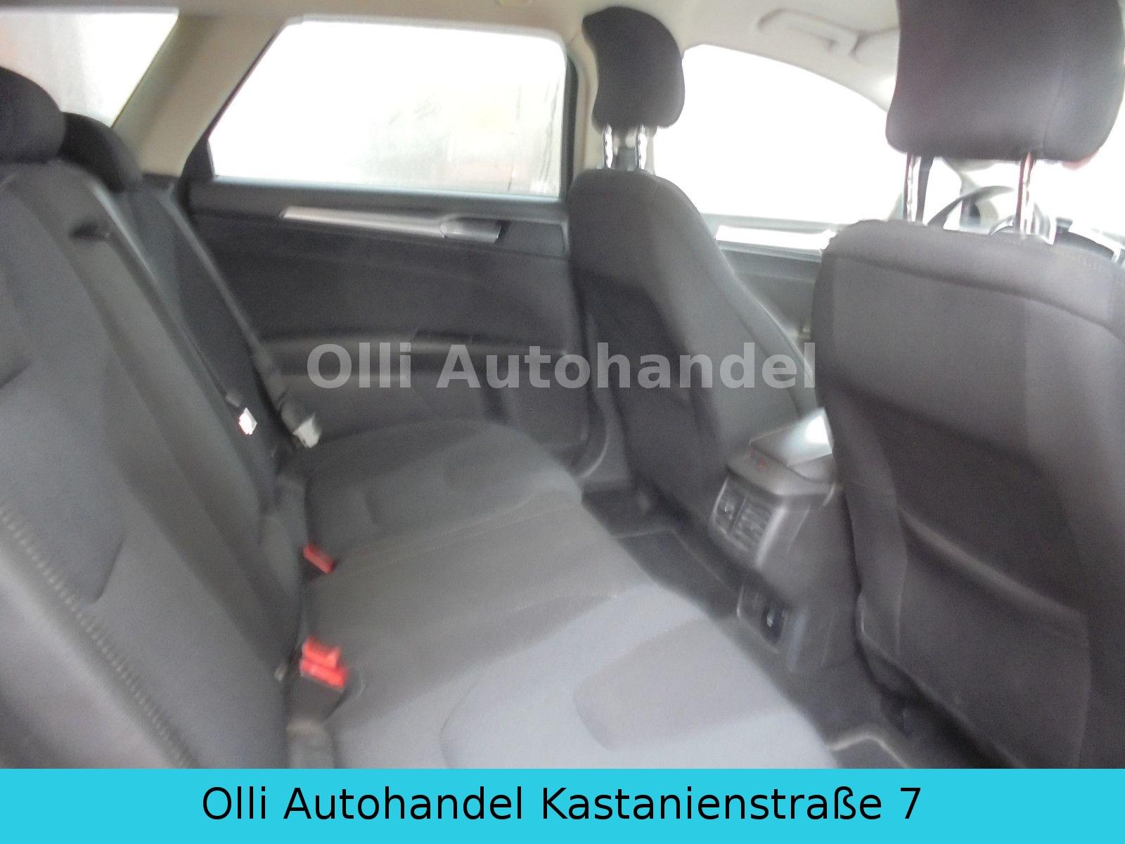 Ford Mondeo 2015 — photo 19