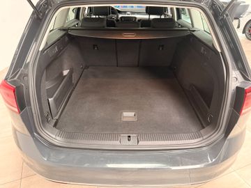 Volkswagen Passat Variant - 7