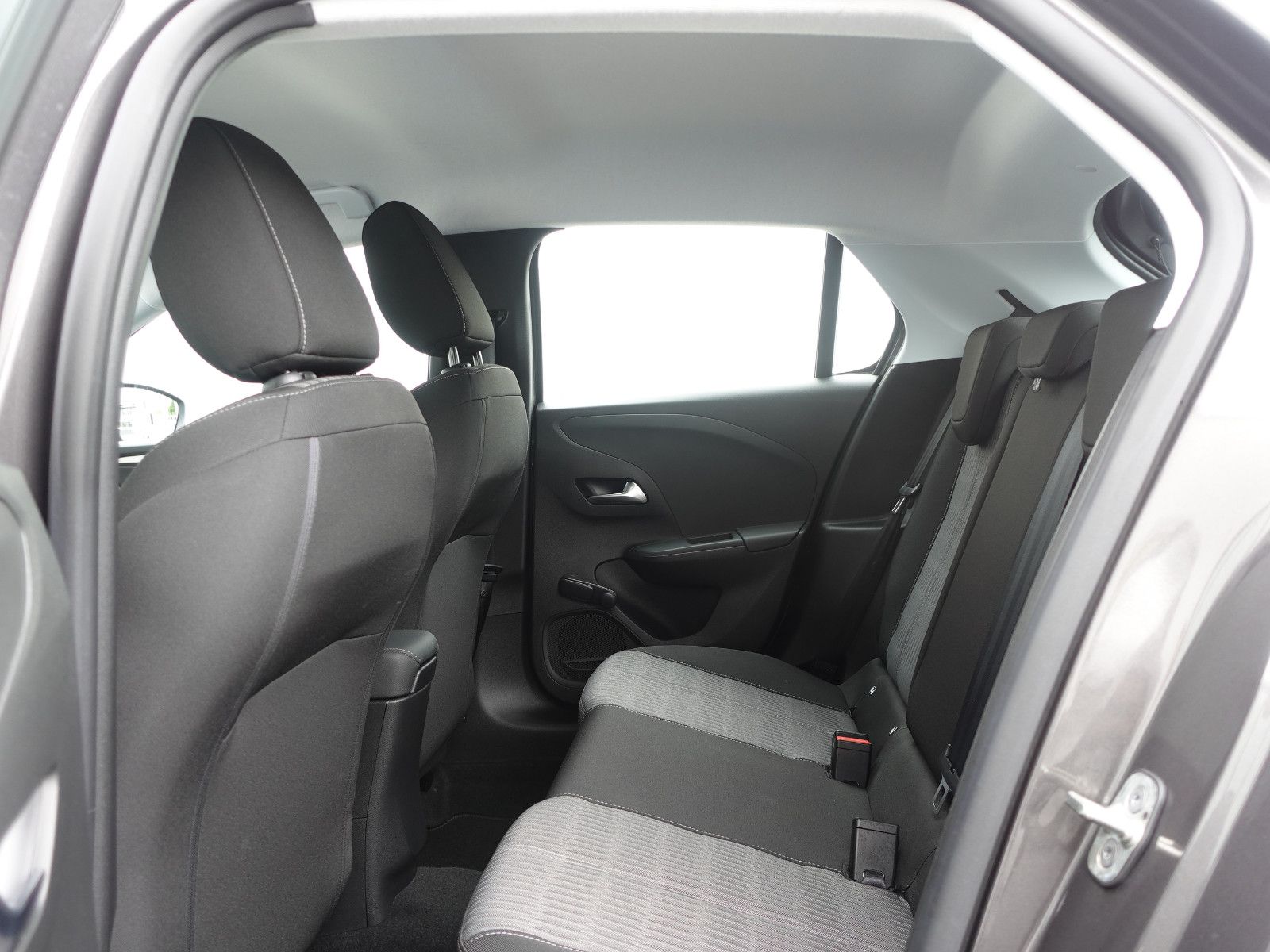 Fahrzeugabbildung Opel Corsa 1.2 Turbo Edition  16"Alu-Felgen,Klima,USB