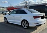 Audi A3 40 TFSI S tronic quattro sport - Audi A3: Weiß, Leder