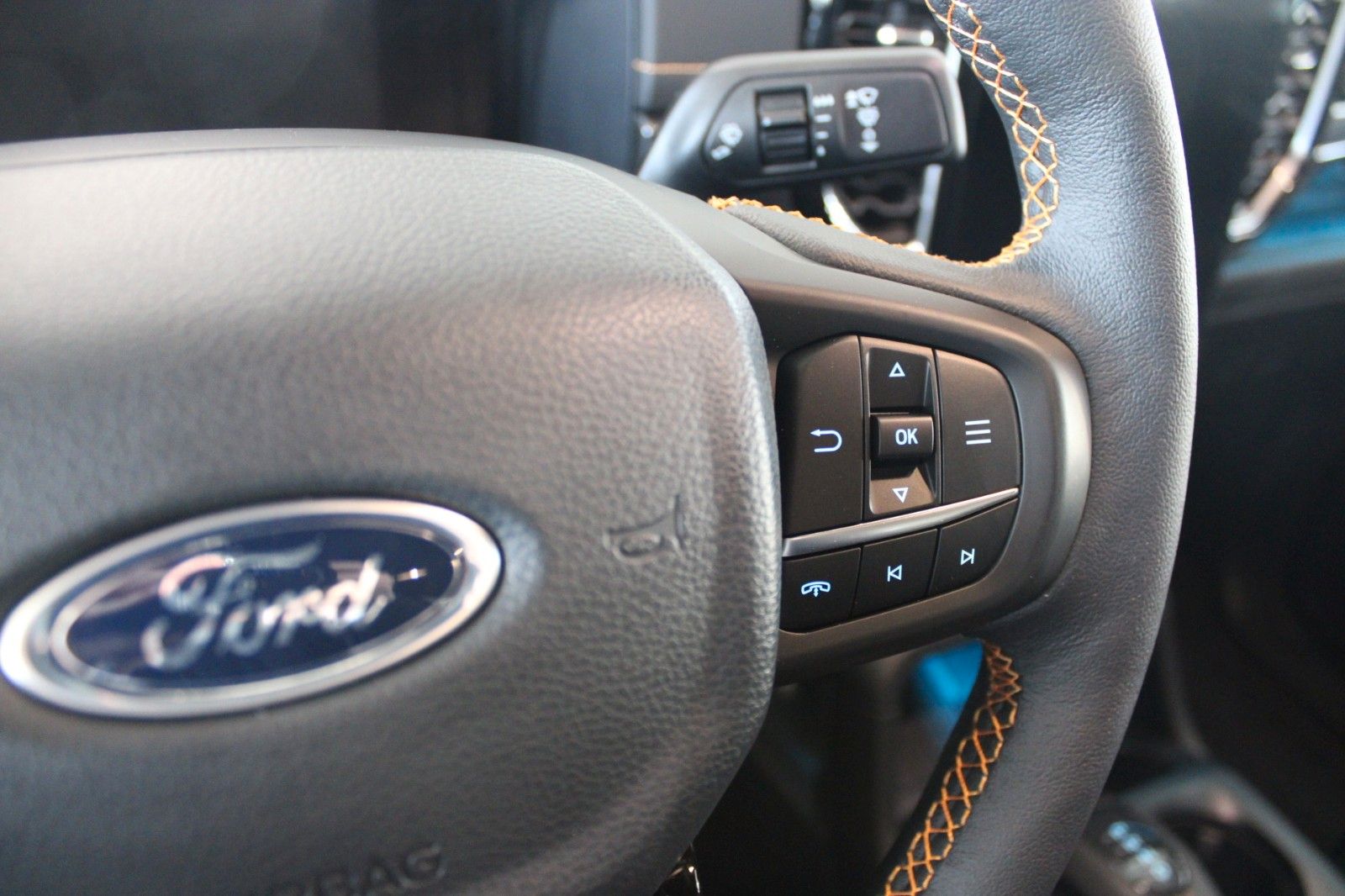 Fahrzeugabbildung Ford Ranger Wildtrak Automatik AHK TechnologiePaktet