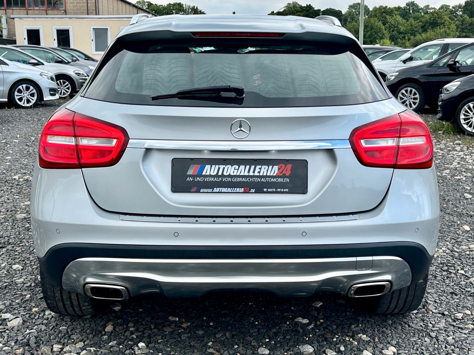 Fahrzeugabbildung Mercedes-Benz GLA 180 Urban Navi Xenon 2.HAND Leder SPORTSITZE