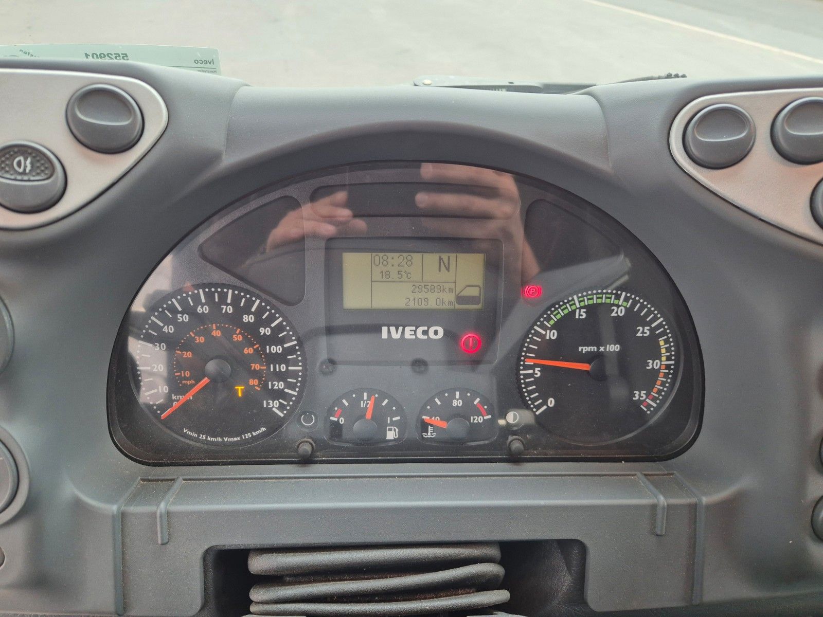 Fahrzeugabbildung Iveco Eurocargo ML100E22WM-BW 4x4 Pritsche L-Haus Bett