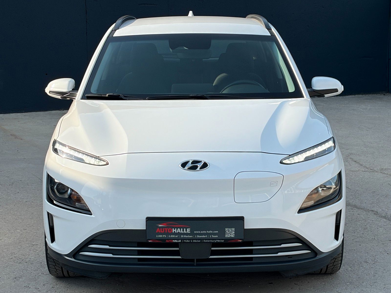 Fahrzeugabbildung Hyundai KONA E Select SHZ LHZ ACC LKA LFA Navi CarPlay