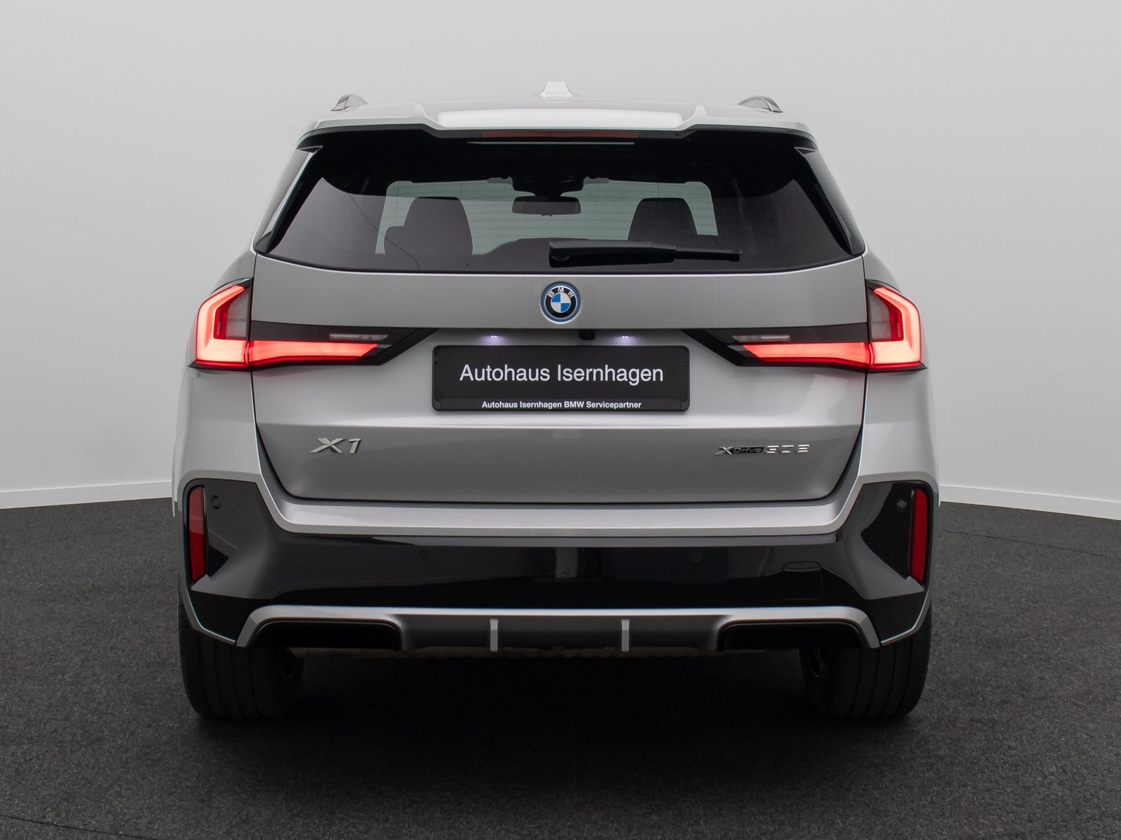 Fahrzeugabbildung BMW X1 xD30e MSport 360&deg;H/K Panorama AHK HUD DAB 19"