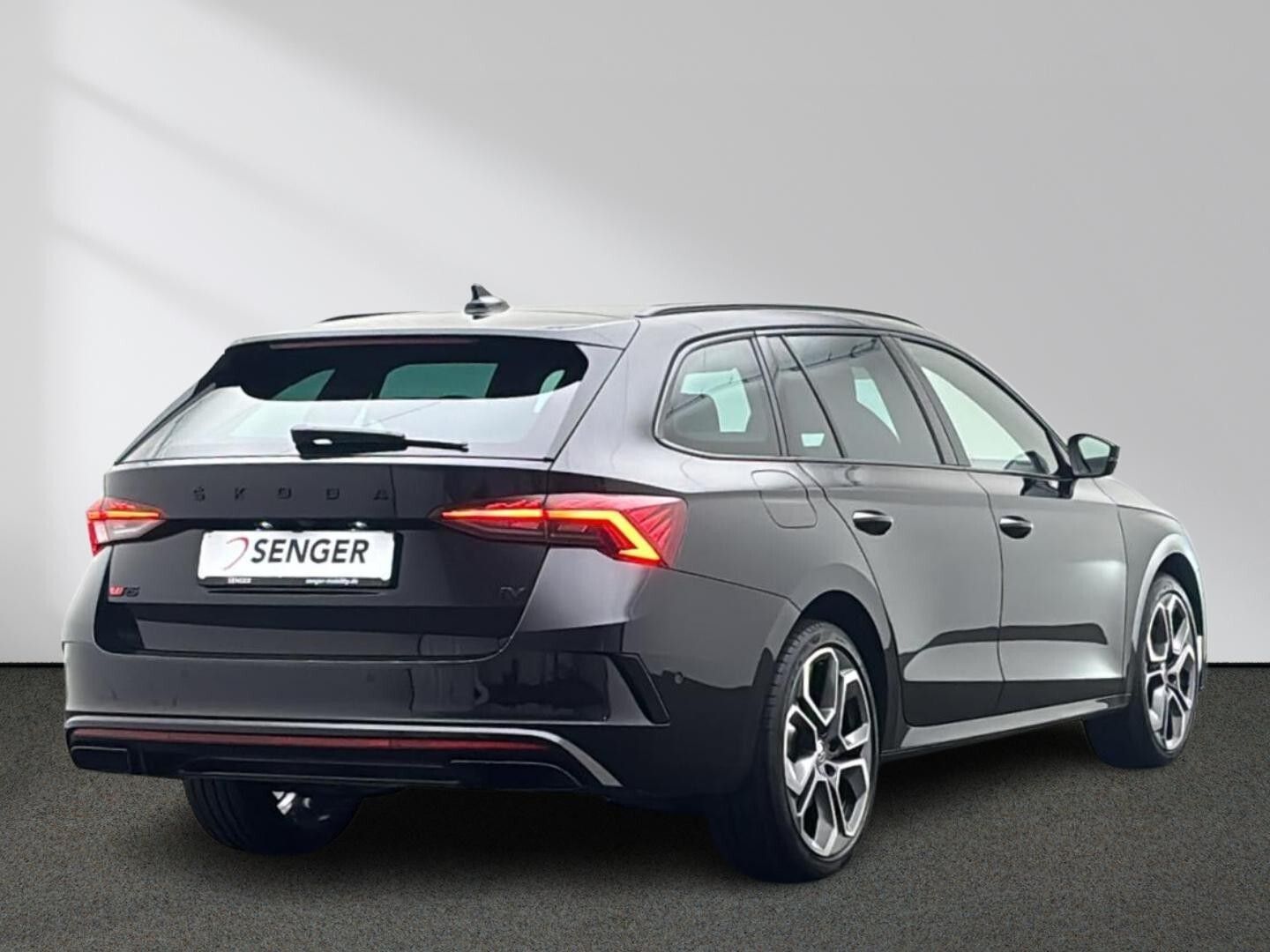 Skoda Octavia Combi RS 1.4 TSI iV Matrix HUD ACC AHK imagem 3