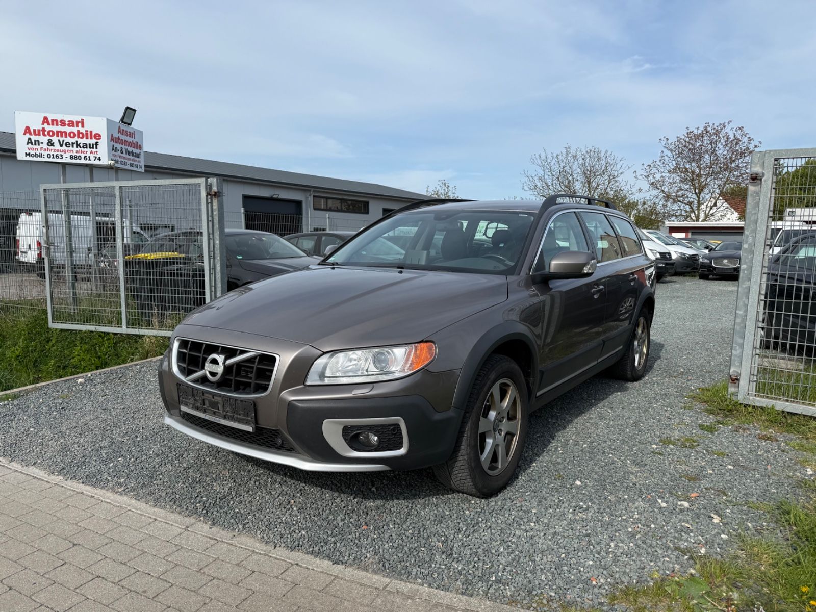 Volvo Volvo XC70 2.4 Diesel AWD Momentum Automatik|Leder