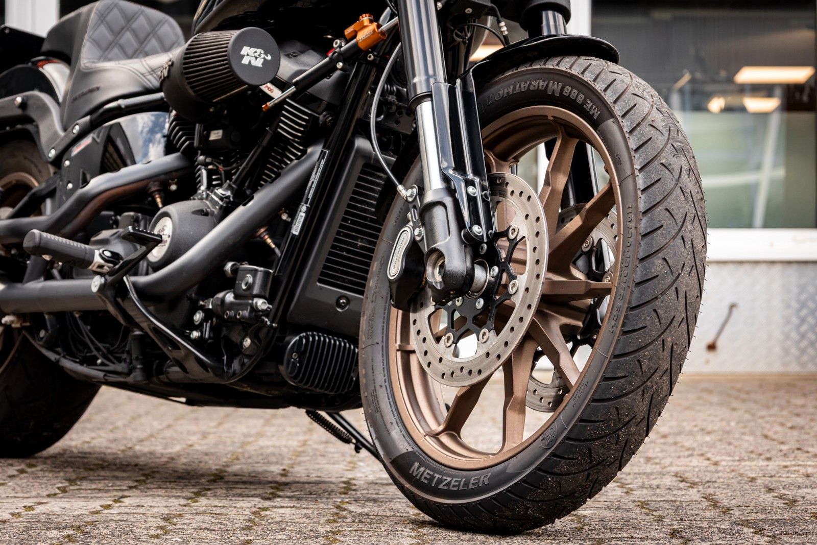 Fahrzeugabbildung Harley-Davidson FXLRS Low Rider S Jekill & Hyde - Torxster