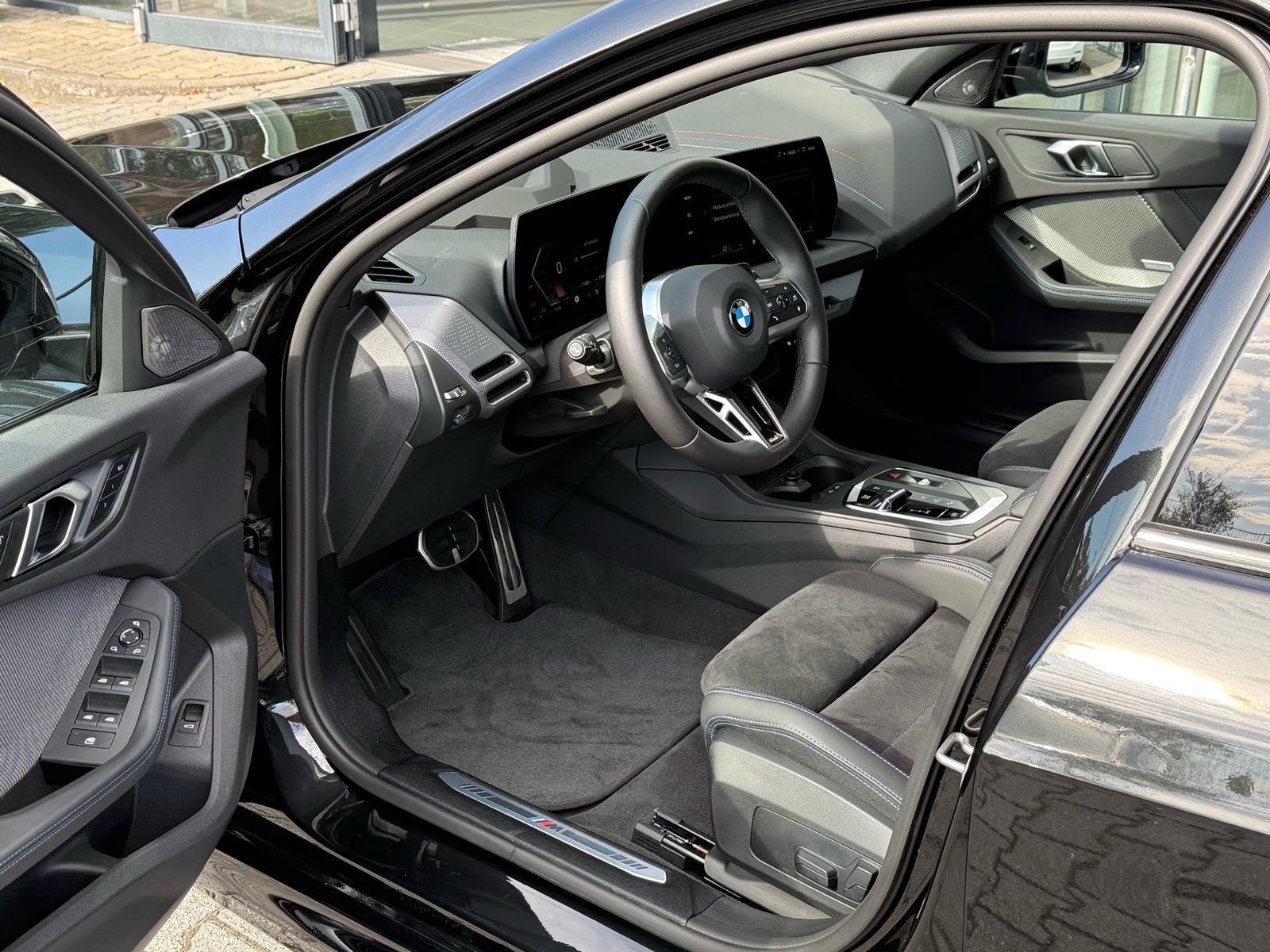 BMW 120d M Sport //HeadUp IconicGlow Stop&Go