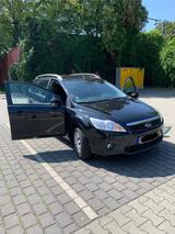 Ford Focus 1,6 Turnier  - Ford Focus aus 2010: 1.6