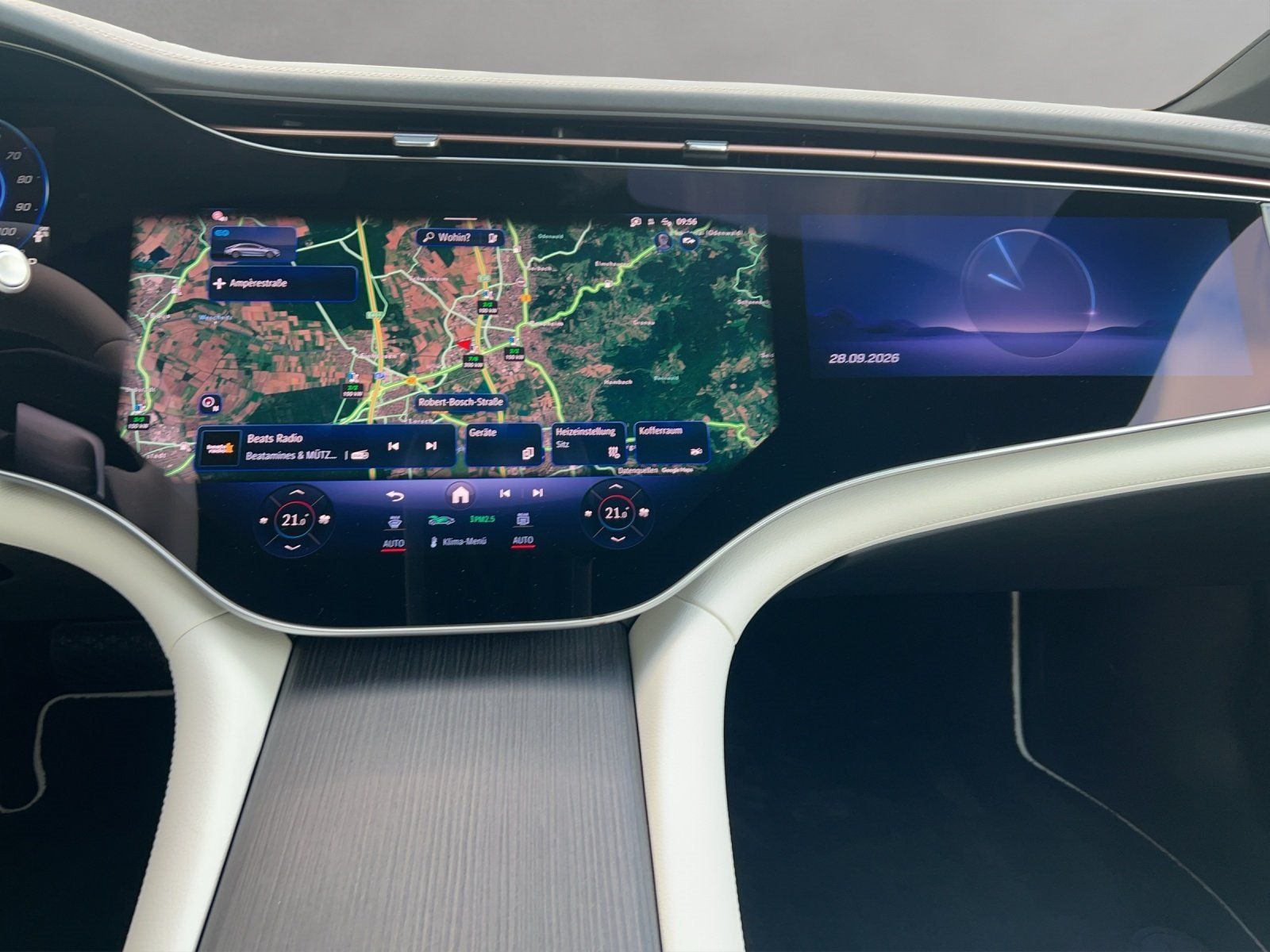 Fahrzeugabbildung Mercedes-Benz EQS 580 AMG ManufakturInterieur TV Masage AR-HUD