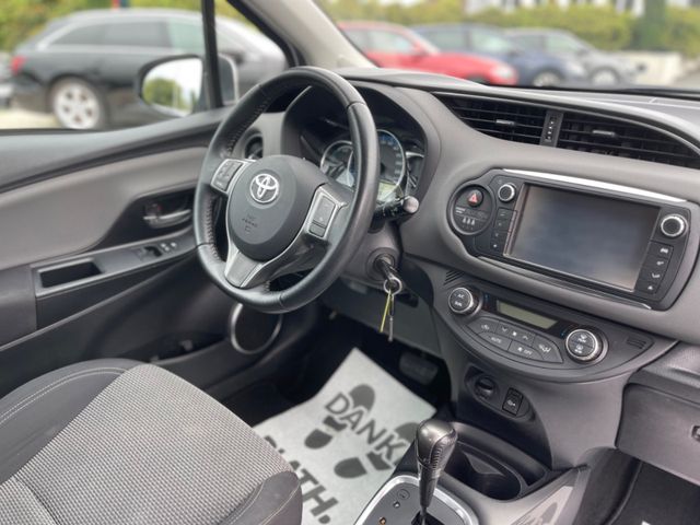 Toyota Yaris  Comfort Hybrid