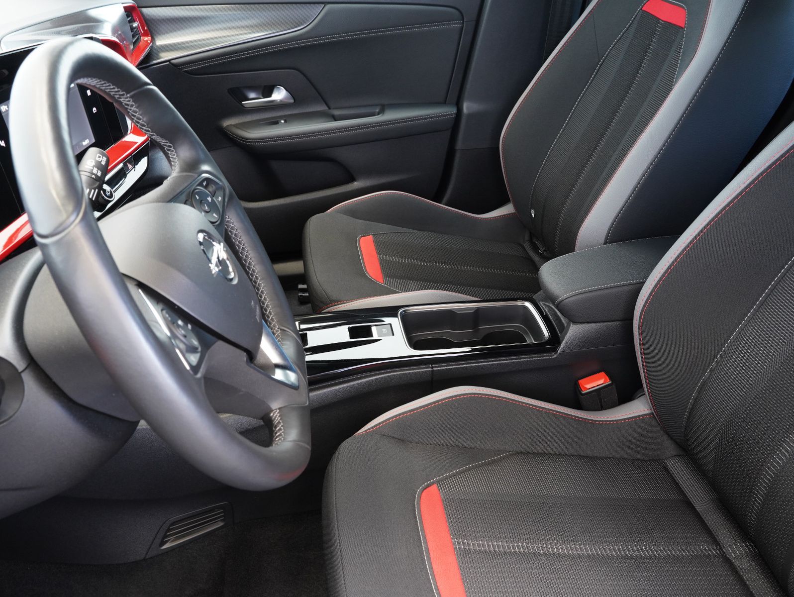 Fahrzeugabbildung Opel Mokka-e GS-Line 50KWH/11KW/WÄRMEPUMPE/SOH