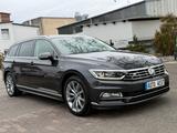 Volkswagen Passat - VW Passat Gebrauchtwagen in Düsseldorf