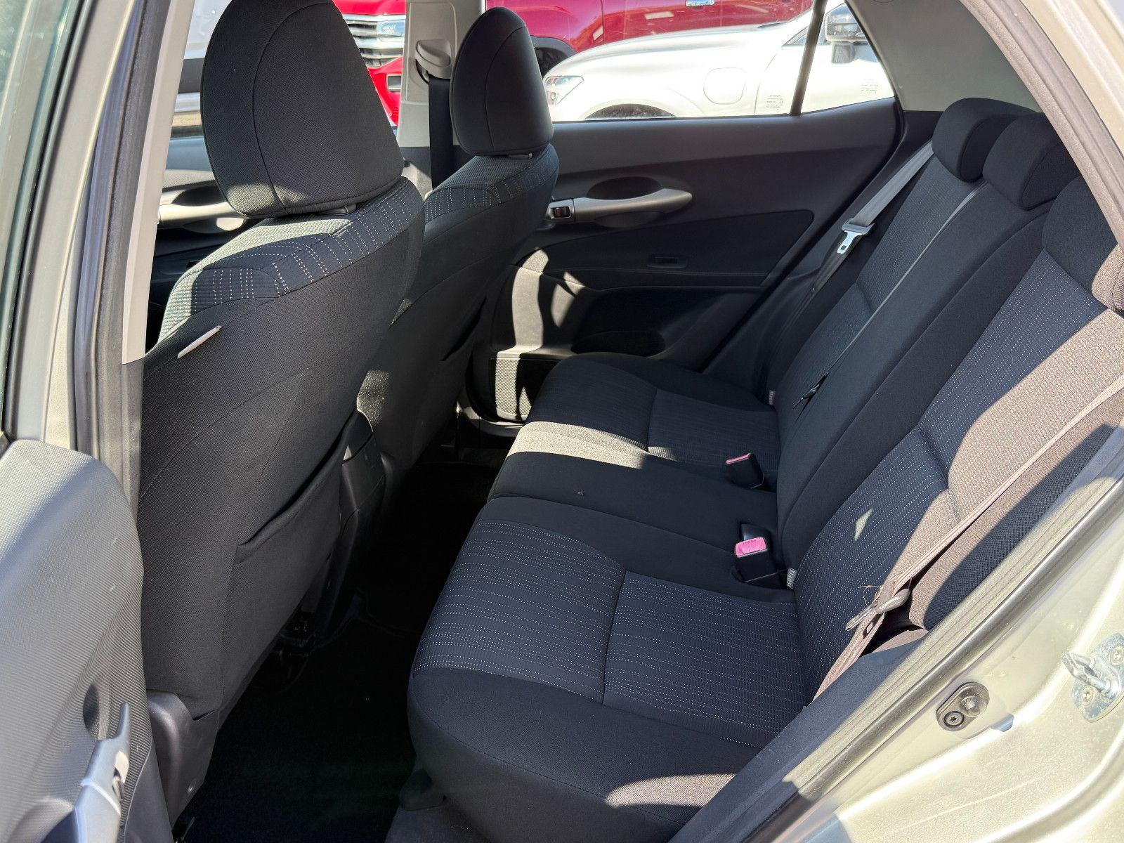 Fahrzeugabbildung Toyota Auris Life Klimaautomatik 2-Hand