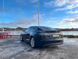 Tesla model S 85 SuperChargig - Tesla aus 2014