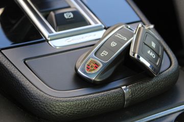 Porsche Cayenne - 10