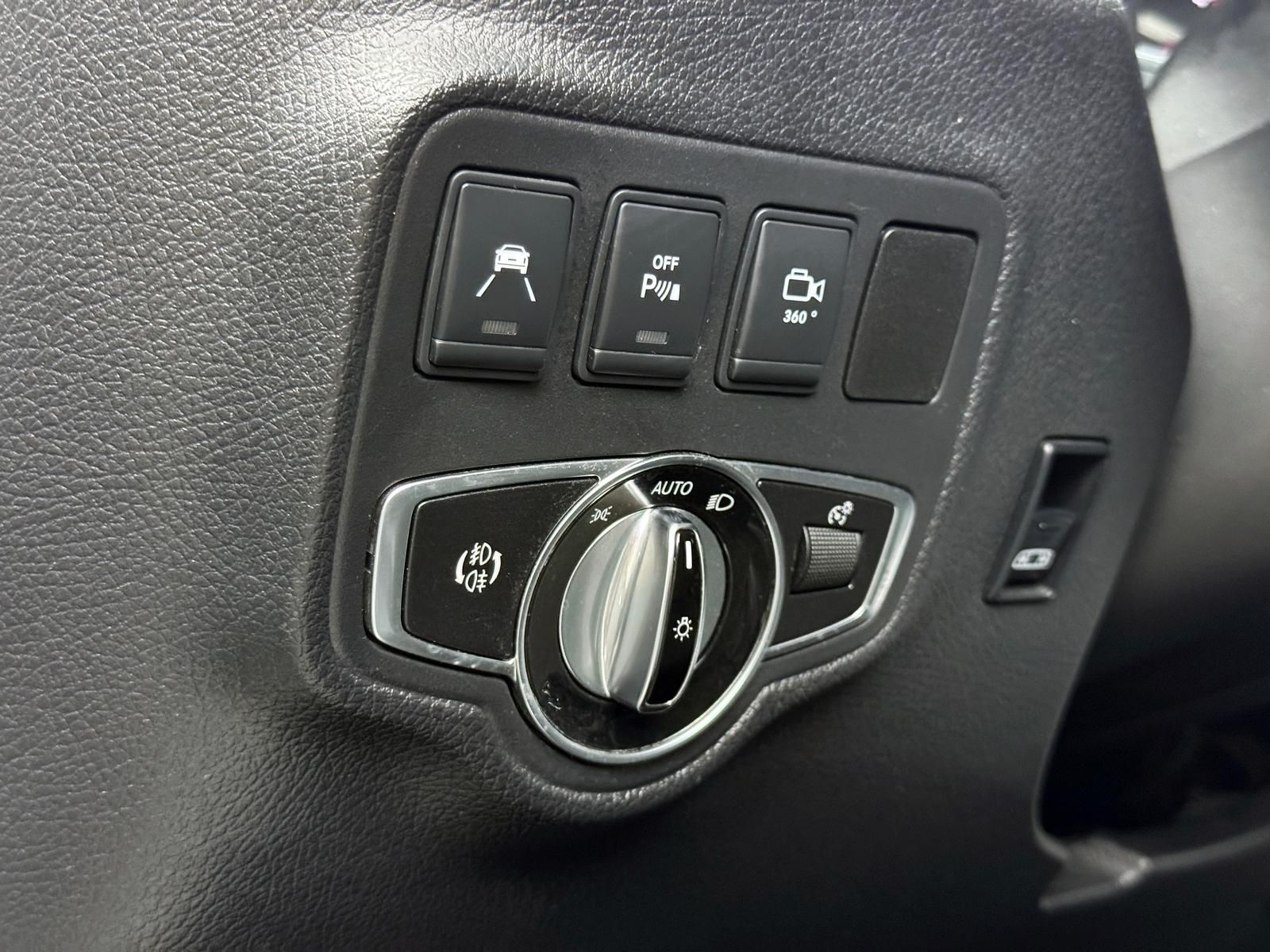 Fahrzeugabbildung Mercedes-Benz d POWER-EDITION/4MATIC/LED/KEYLES/360°/AHK
