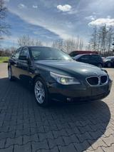 BMW 530i -  E60  //  TÜV NEU (bis 03/2028) - BMW 530: Grün