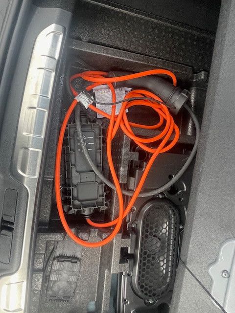 Fahrzeugabbildung Peugeot 408 GT 1.6Plugin Hybrid 225 eAT8+Nightvision+