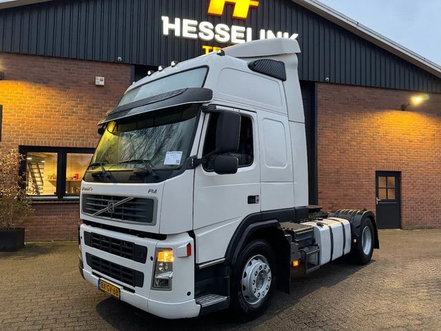 Volvo FM 370 Globetrotter XL NL Truck AB chasnr