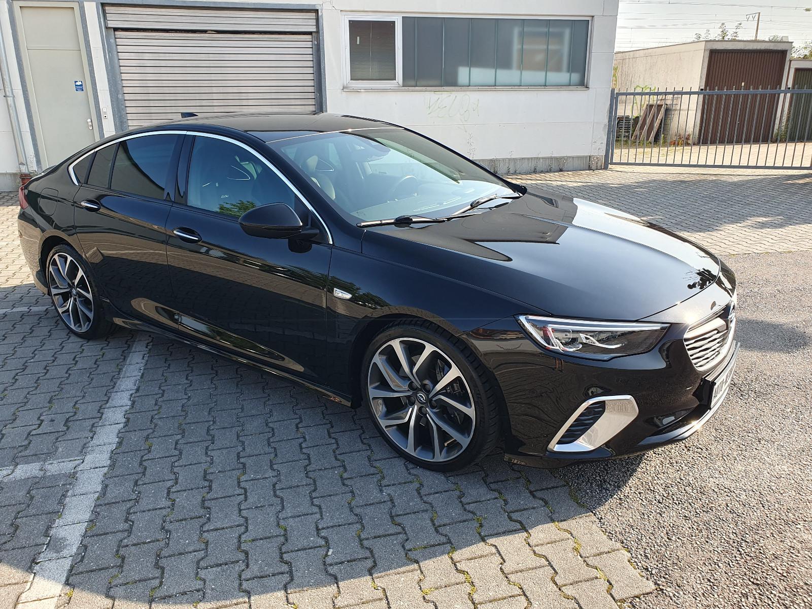 Opel Insignia 2.0 Turbo *GSI / 4x4 / Leder / Navi*